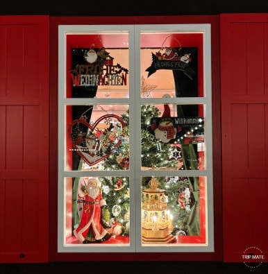 Käthe Wohlfahrt booth gift items