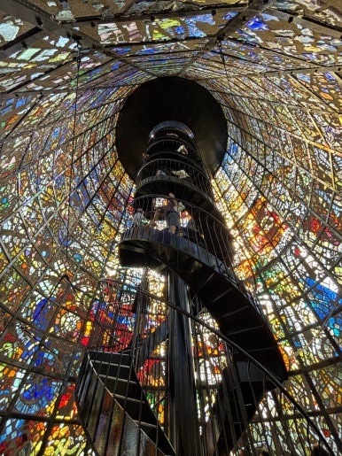 ステンドグラスタワー