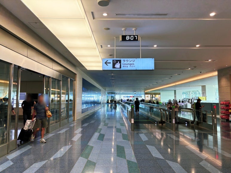 Haneda Airport Terminal 3 Gate 114 lounge direction signage area