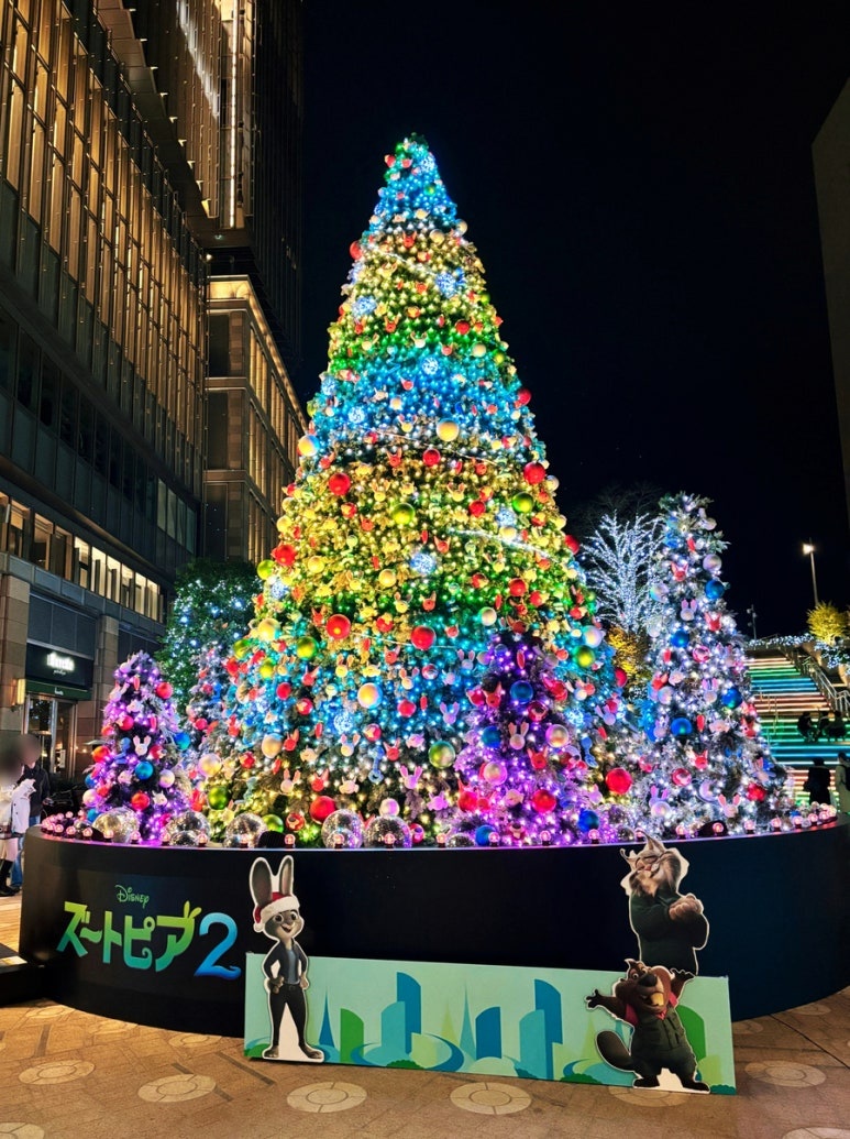 2025 Hibiya Midtown Illumination Main Tree Night View with Zootopia 2 Theme