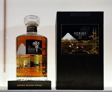 Hibiki whisky display