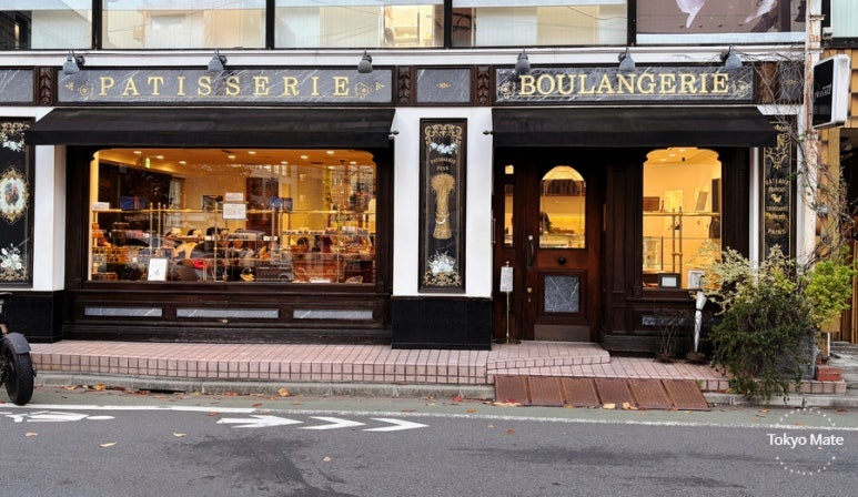 Jiyugaoka Paris S'eveille authentic French desserts loved by locals