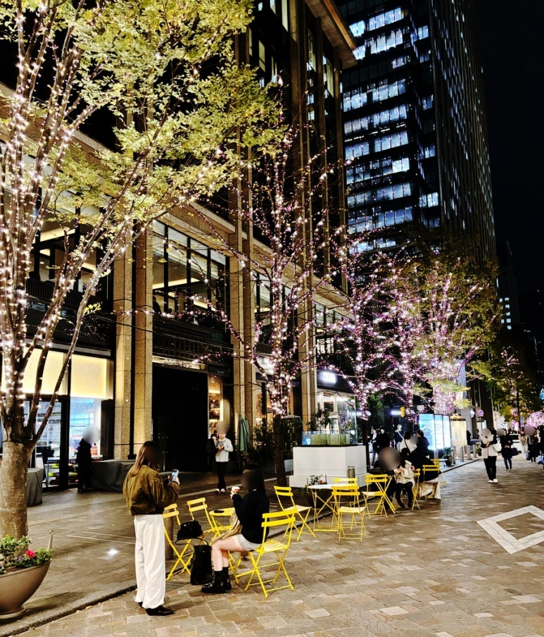 Christmas Market in front of Tokyo International Forum