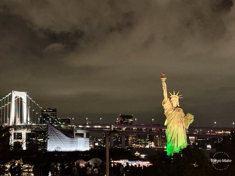 Odaiba Statue of Liberty fireworks photography spot