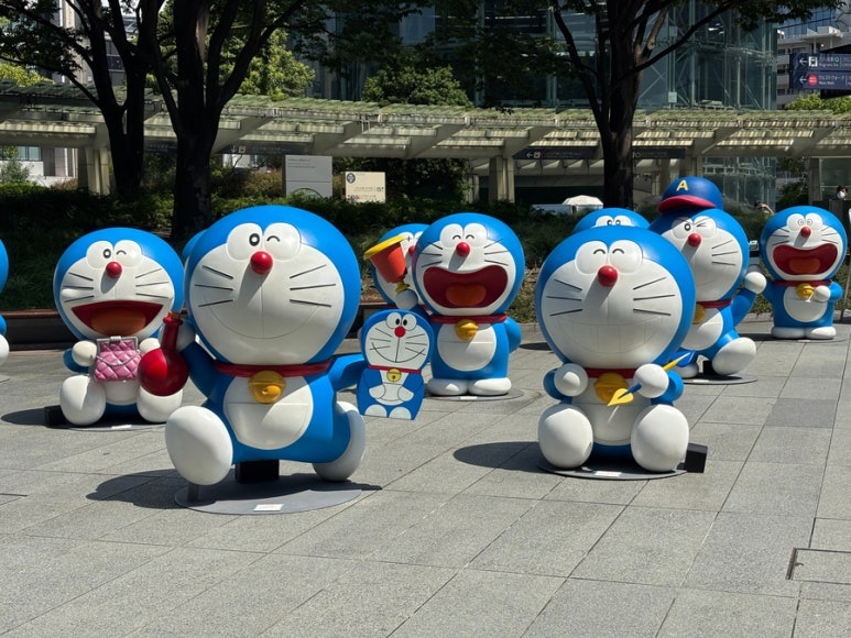 Recommended Roppongi attractions course: Beautiful architecture of The National Art Center, Tokyo