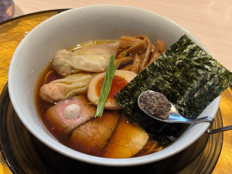 Roppongi Hills Shinanoya Supermarket Dassai Christmas Edition (Seasonal Product)