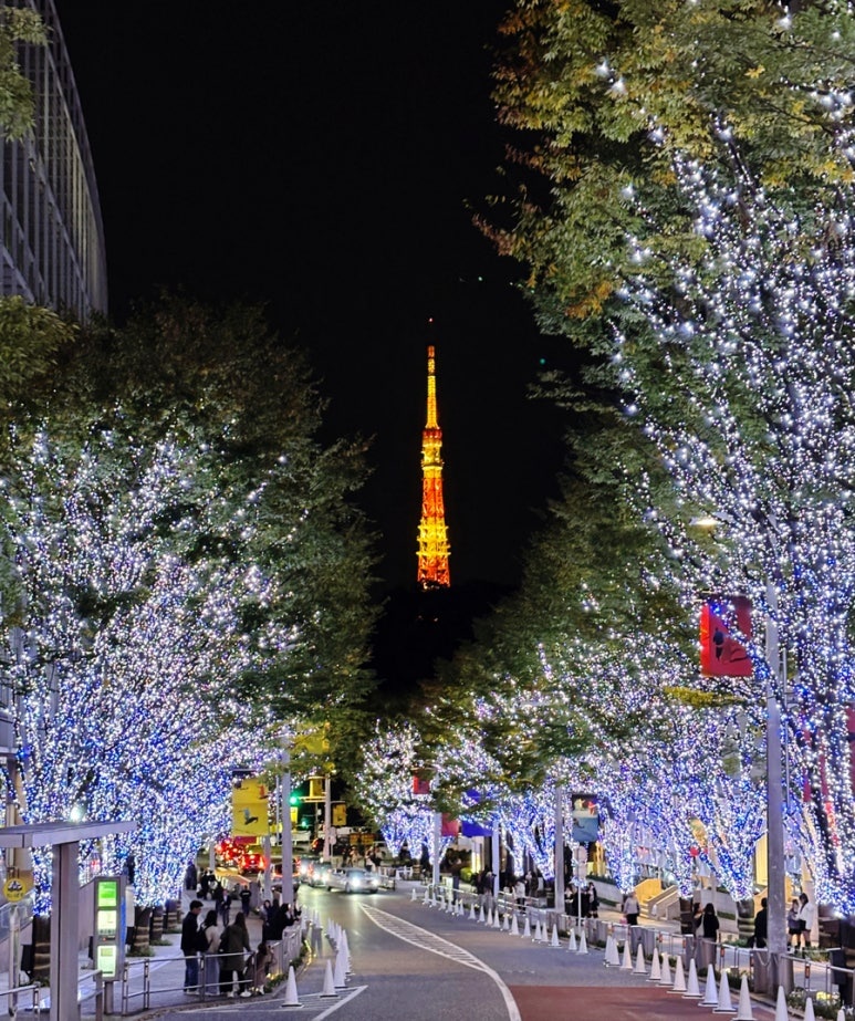 Roppongi Illumination Photo Spot SNOW&BLUE viewed from Louis Vuitton