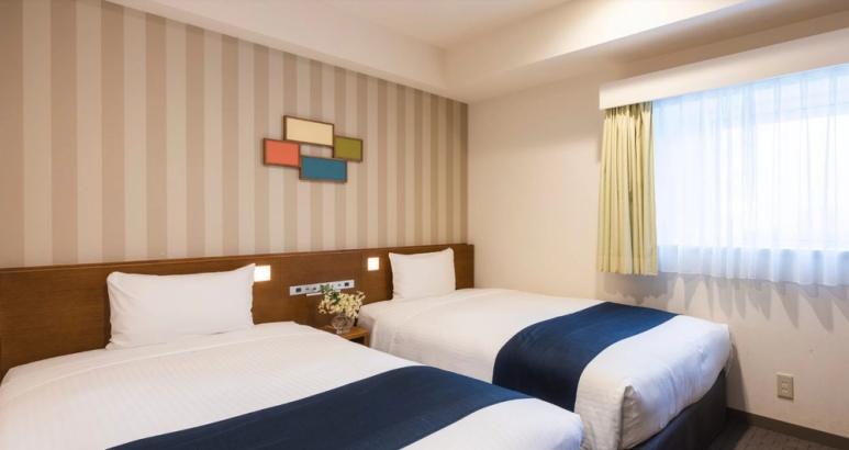 Shinjuku Washington Hotel Twin Room Interior