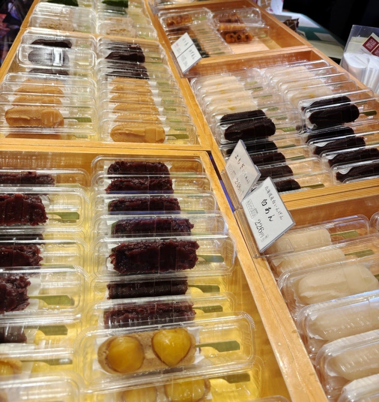 Oiwake Dango seasonal limited — Autumn chestnut, yuzu dango and spring cherry blossom dango