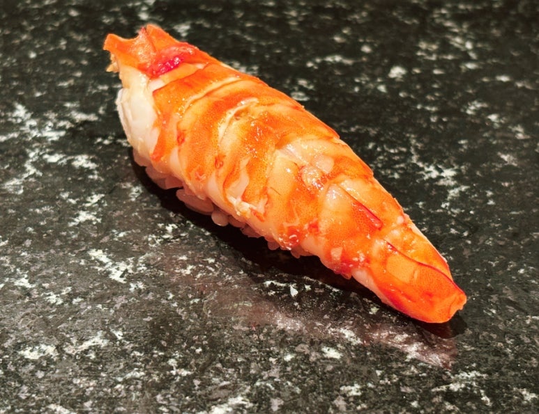 Takumi Tatsuhiro Shinjuku sushi restaurant nigiri kuruma prawn kuruma ebi