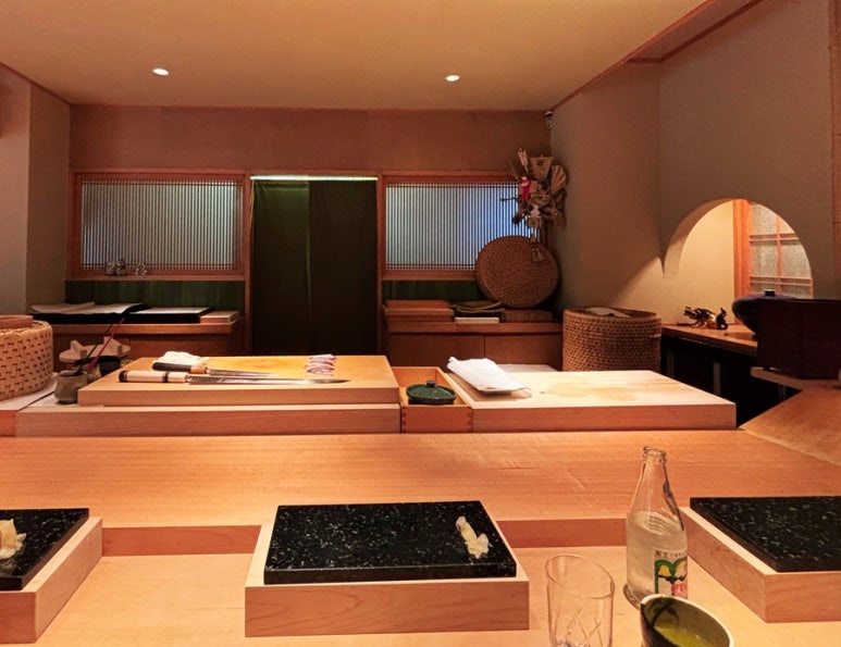 Takumi Tatsuhiro Shinjuku sushi omakase interior view