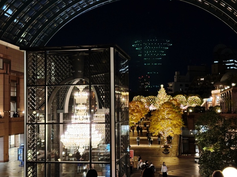 2025 Yebisu Garden Place Baccarat Chandelier and Illumination