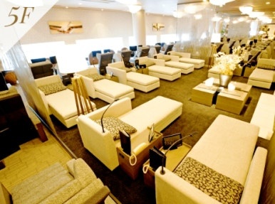 Tokyo Dome Spa LaQua relaxation lounge 1