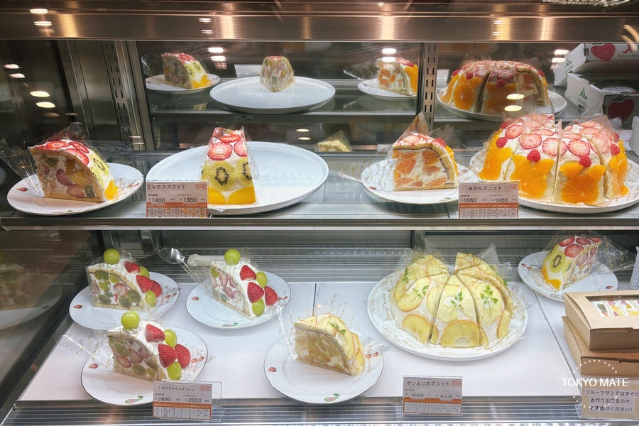 Kajitsuen Liebel fresh fruit zuccotto cakes