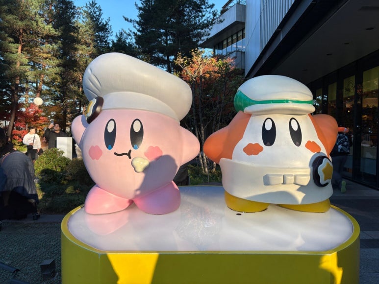 Kirby Cafe at Tokyo Skytree Solamachi with themed desserts