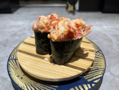Crab meat gunkan roll at Nemuro Hanamaru, 550 yen seasonal