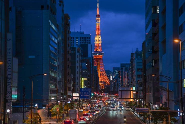 Tokyo Tower night view from Sakurada Street with city lights