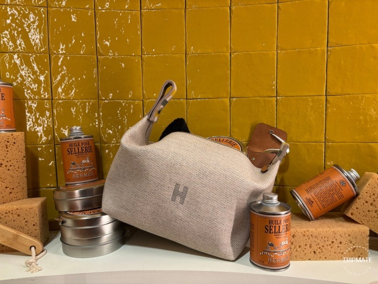 HERMES Horse Hunt Event Mysterious and Immersive Exhibition Set