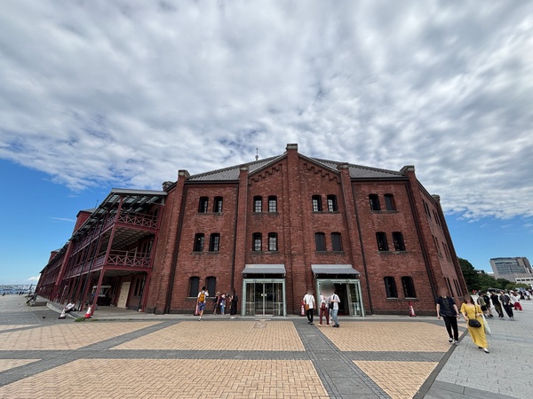 横浜赤レンガ倉庫 外観