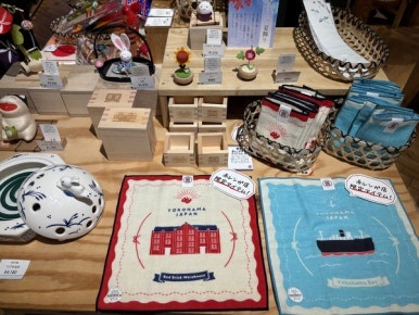 横浜赤レンガ倉庫 2号館