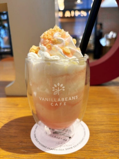 Vanilla Beans main store summer limited menu white peach chocolafe